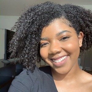 Meet your Posher, Chelsi